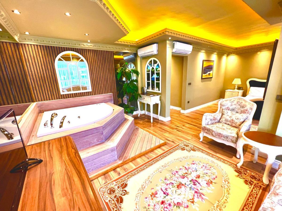 Real King Suite Hotel Trebizonda Exterior foto