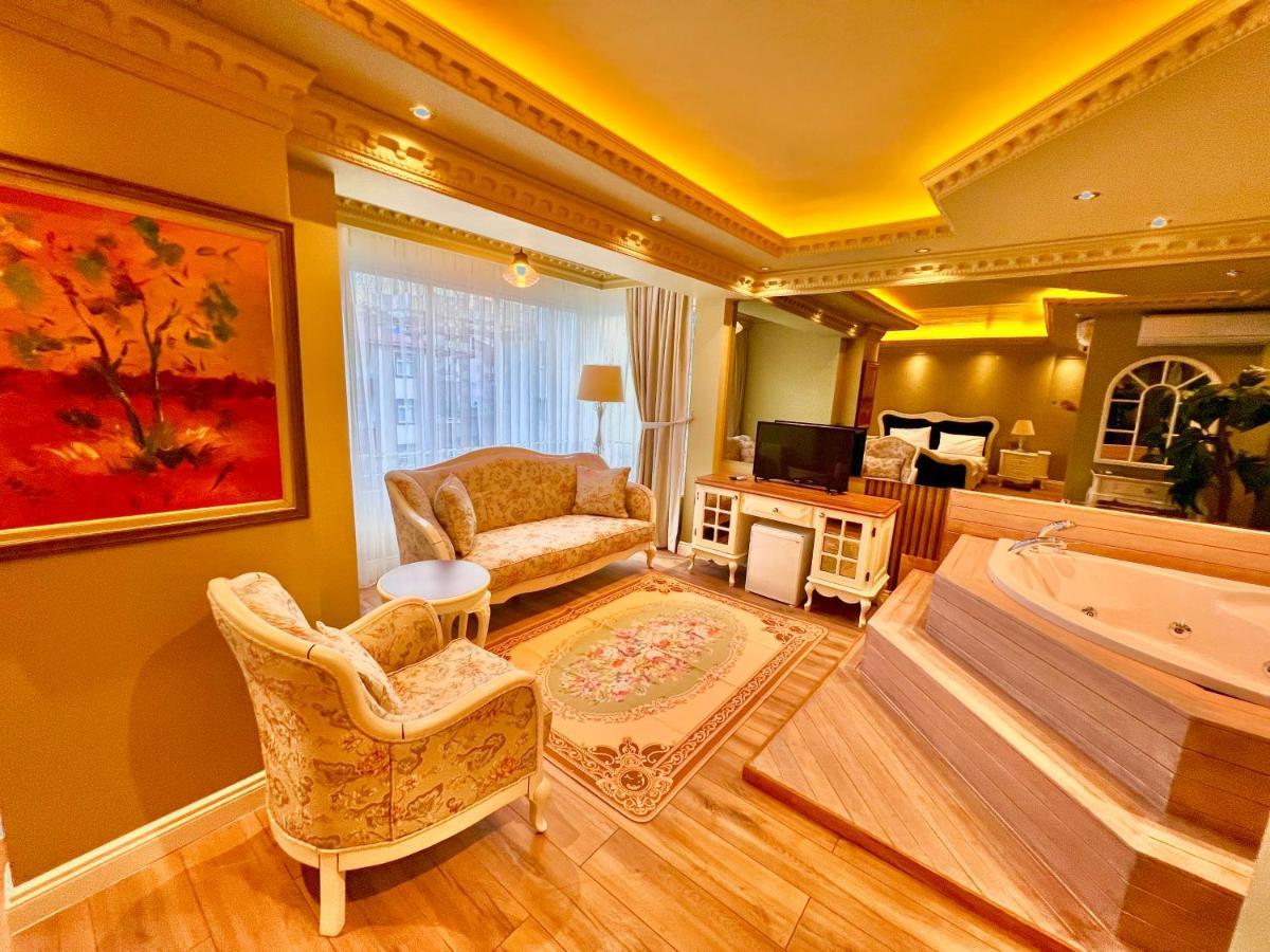 Real King Suite Hotel Trebizonda Exterior foto