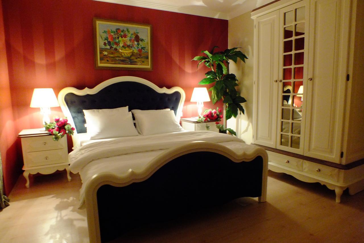 Real King Suite Hotel Trebizonda Exterior foto
